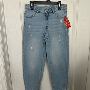 ⚡️NWT Universal Thread Light Blue High Rise Jeans